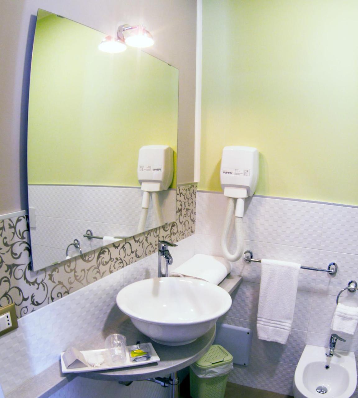 B&B San Trifone Adelfia Buitenkant foto